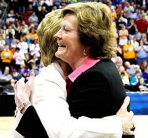 kim mulkey and pat summitt - pic 1.jpg