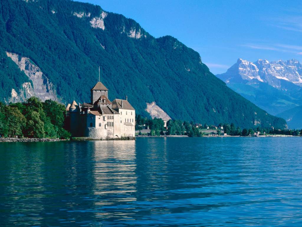 chateau-de-chillon-lake-geneva-switzerland1.jpg