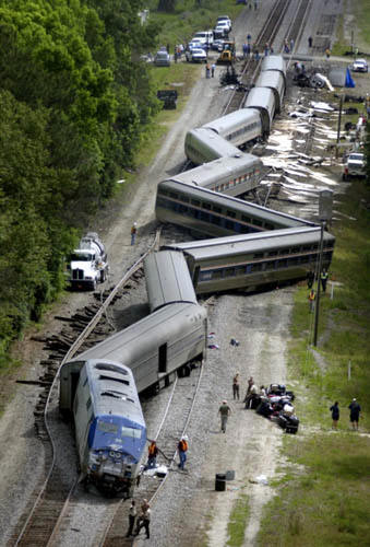 amtrak+train-wreck.jpg